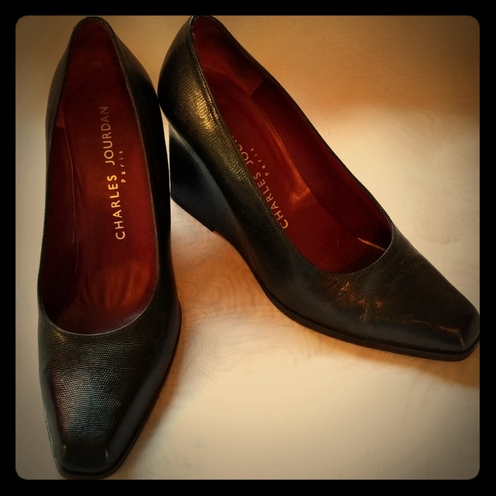 Charles Jourdan SZ 6 Wedge Heel